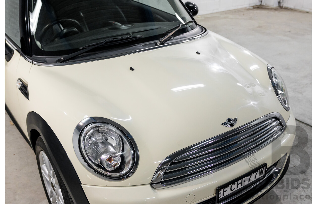 7/2011 Mini Cooper Chilli R56 MY11 2d Hatchback Pepper White 1.6L