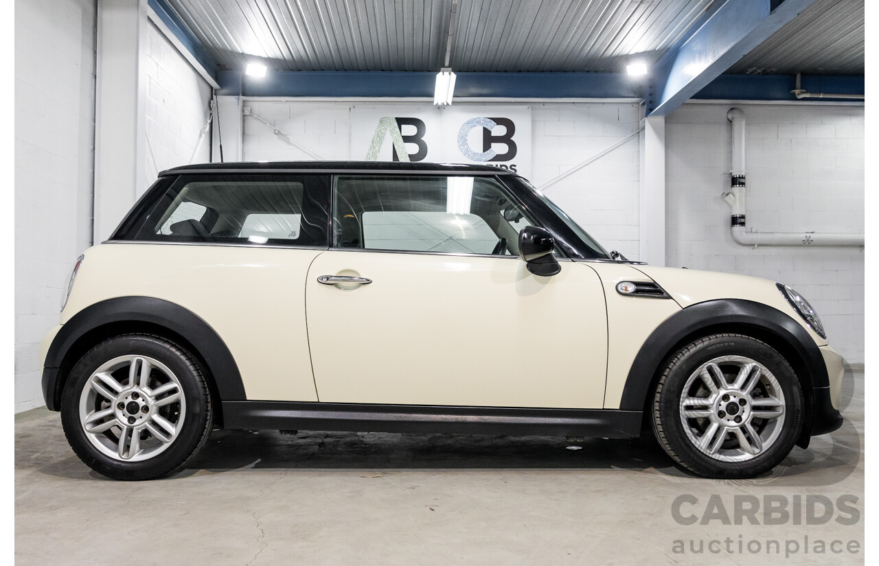 7/2011 Mini Cooper Chilli R56 MY11 2d Hatchback Pepper White 1.6L