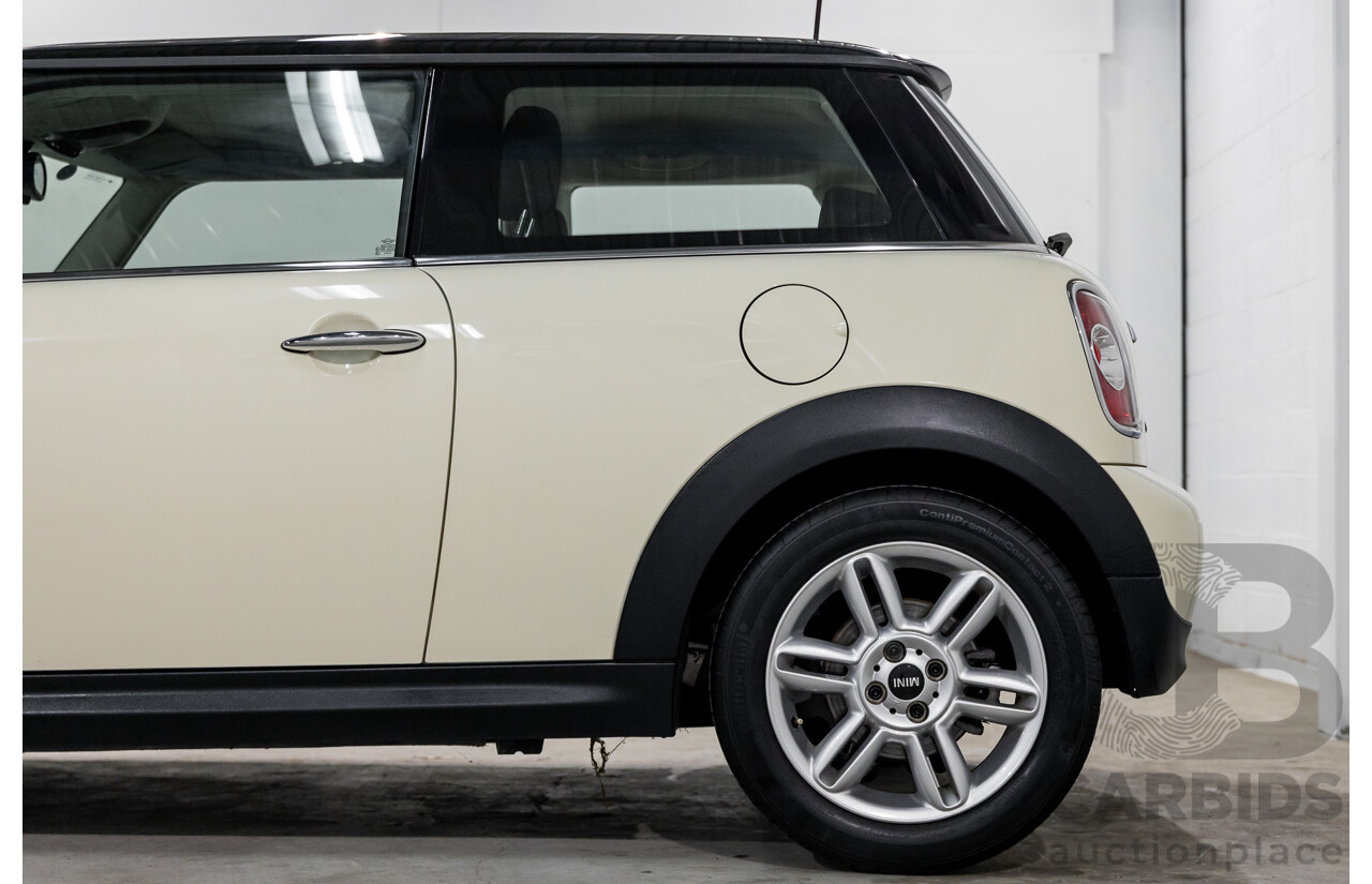 7/2011 Mini Cooper Chilli R56 MY11 2d Hatchback Pepper White 1.6L