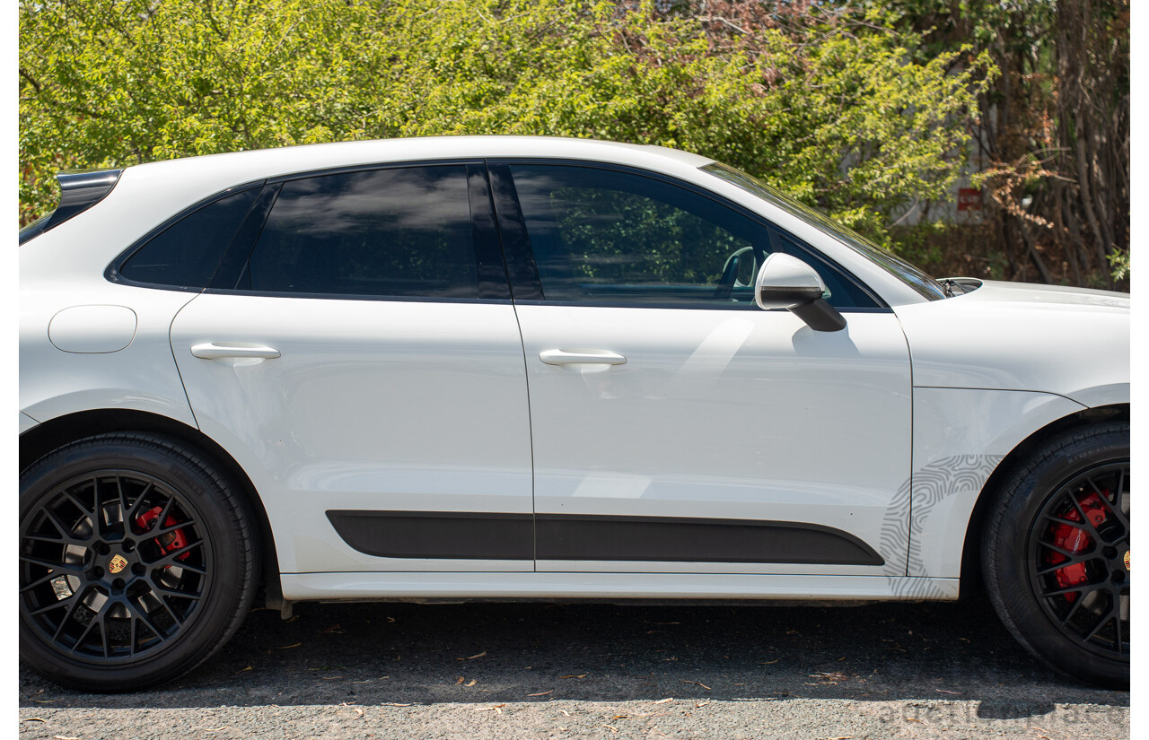 3/2016 Porsche Macan GTS (AWD) 95B MY16 4d Wagon White Twin Turbo V6 3.0L