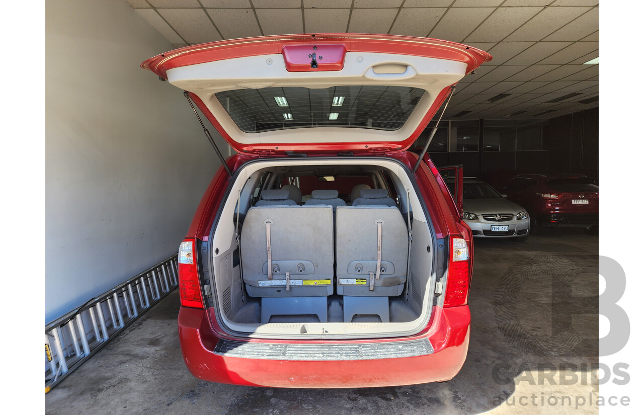 11/2006 Kia Grand Carnival (EX) VQ 4d Wagon Red 3.8L