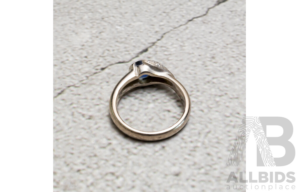 18ct White Gold Ceylon Sapphire & Diamond Ring, Est S1.0CT/TDW0.15CT, Size L, 5.60 Grams