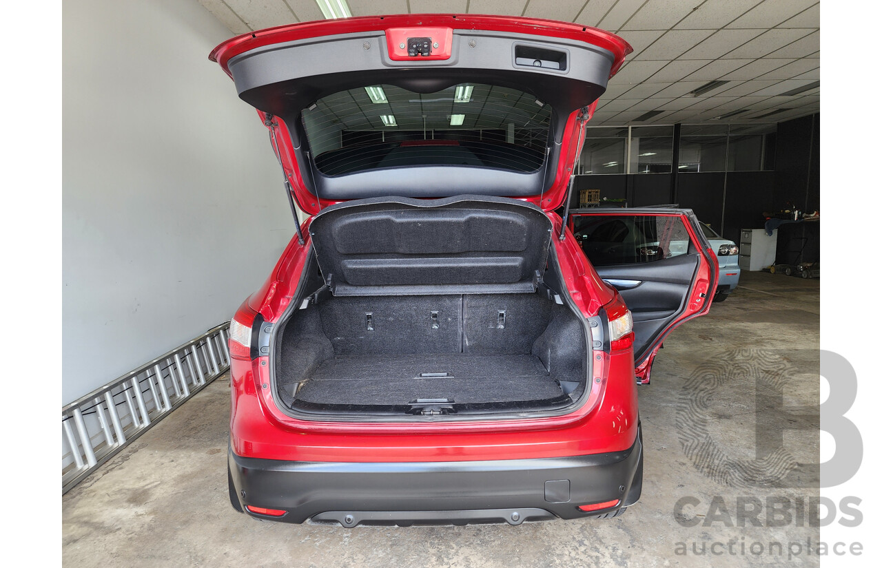 10/2014 Nissan Qashqai TL J11 4d Wagon Red 1.6L