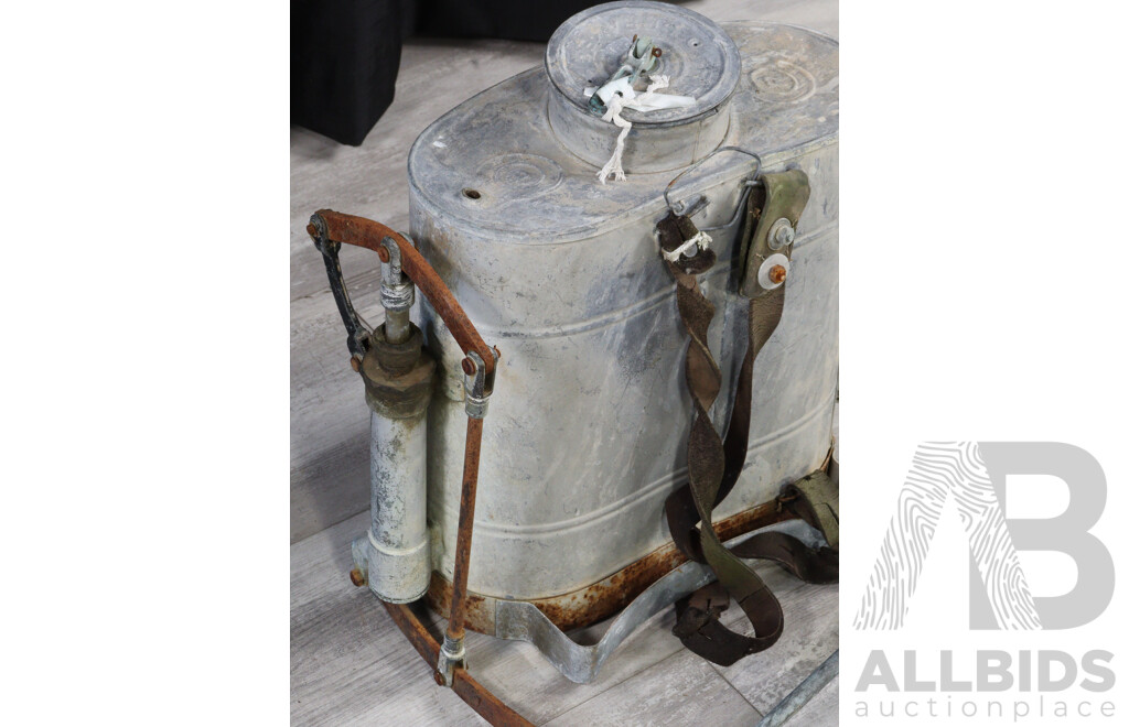 Vintage Rustic Backpack Rega Sprayer