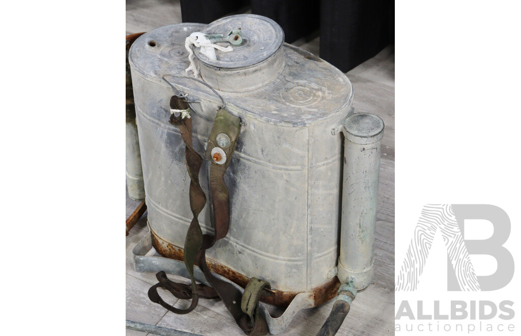 Vintage Rustic Backpack Rega Sprayer