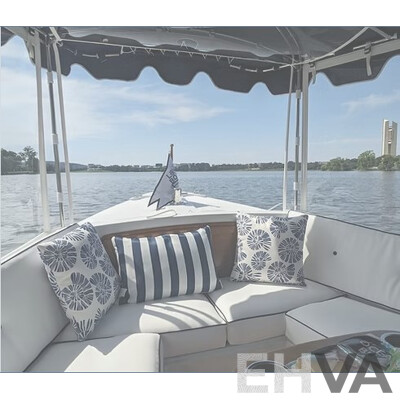 L101 - Two Hour Love Boat Rental (for Up to 10 People)
