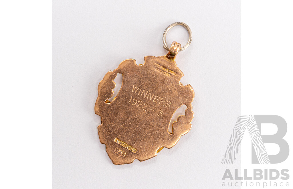9ct Antique 'Claycross Nursing League' Medallion Shield, Winners 1922-3 Pendant, Birmingham, 4.81 Grams