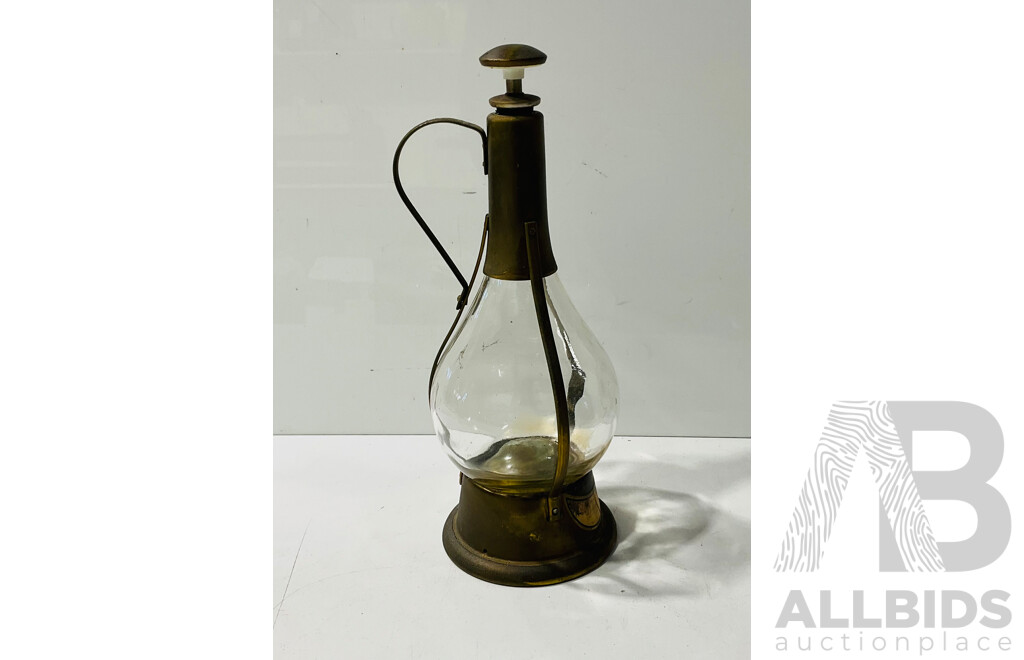 Retro Lindermans Sherry Musical Decanter