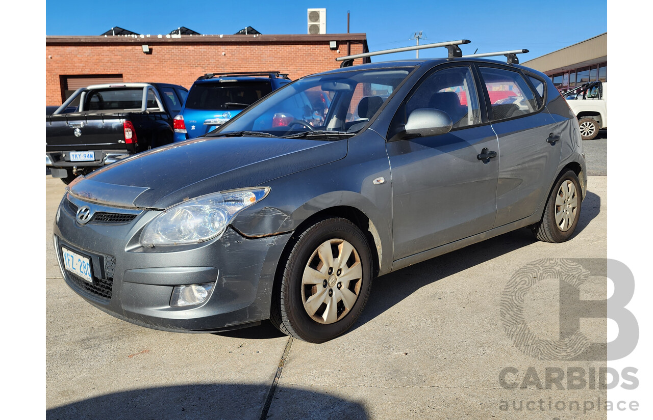 10/2009 Hyundai i30 SX FD MY09 5d Hatchback Grey 2.0L