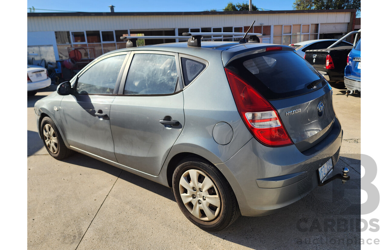 10/2009 Hyundai i30 SX FD MY09 5d Hatchback Grey 2.0L