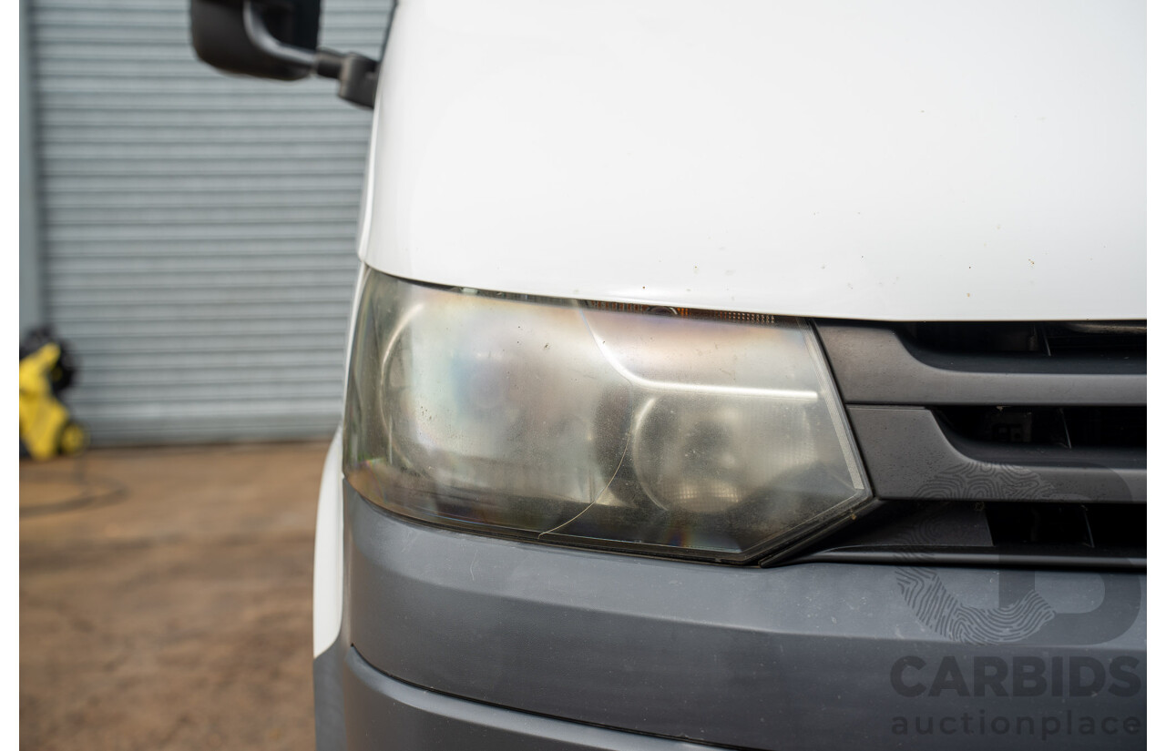 9/2010 Volkswagen Transporter 132 TDI LWB T5 MY10 Dual C/Chas White 2.0L