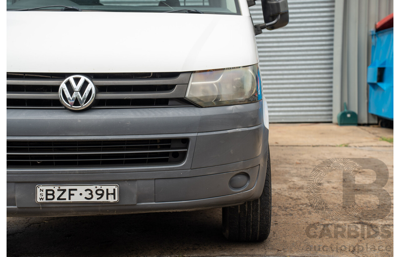 9/2010 Volkswagen Transporter 132 TDI LWB T5 MY10 Dual C/Chas White 2.0L