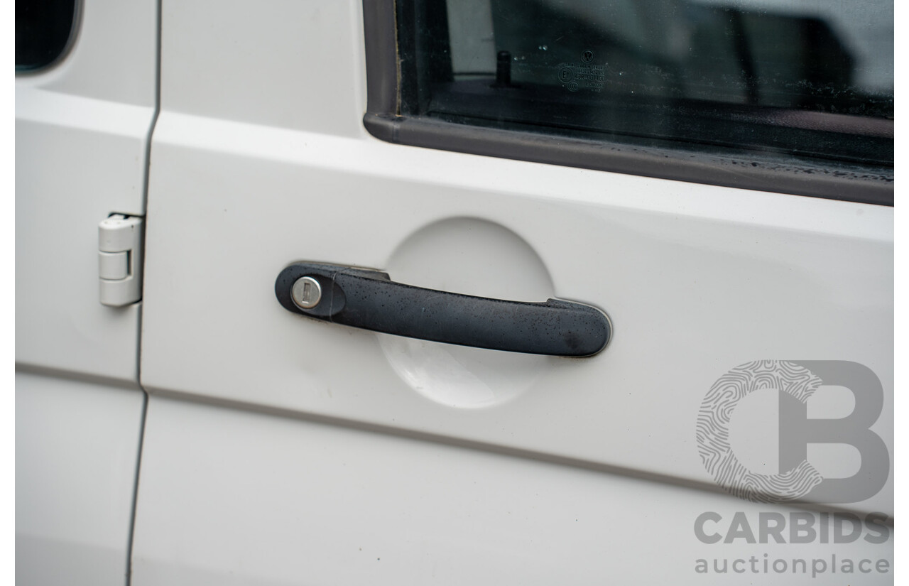 9/2010 Volkswagen Transporter 132 TDI LWB T5 MY10 Dual C/Chas White 2.0L