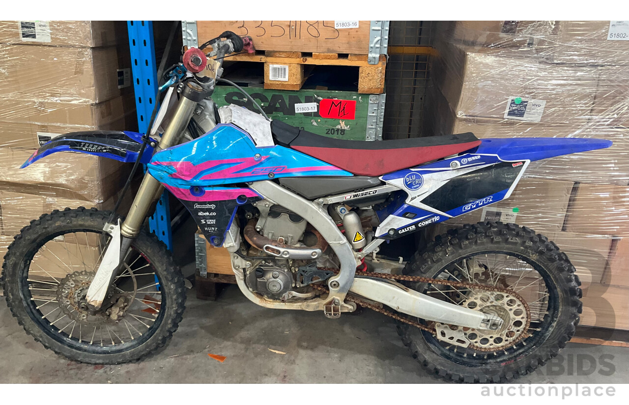 Yamaha YZ250 Dirt Bike