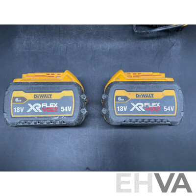DEWALT 18V XR Brushless 125 Mm Sander (DCW210), Battery Charger (DCB118XE) and 2x 18V 6ah Battery - Lot of 4