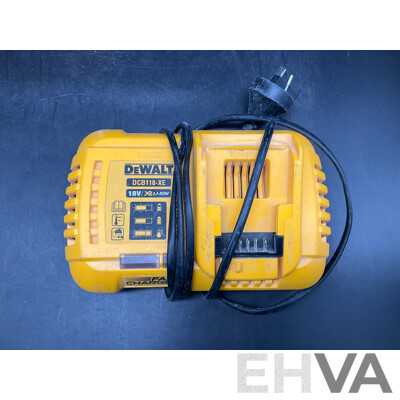 DEWALT 18V XR Brushless 125 Mm Sander (DCW210), Battery Charger (DCB118XE) and 2x 18V 6ah Battery - Lot of 4