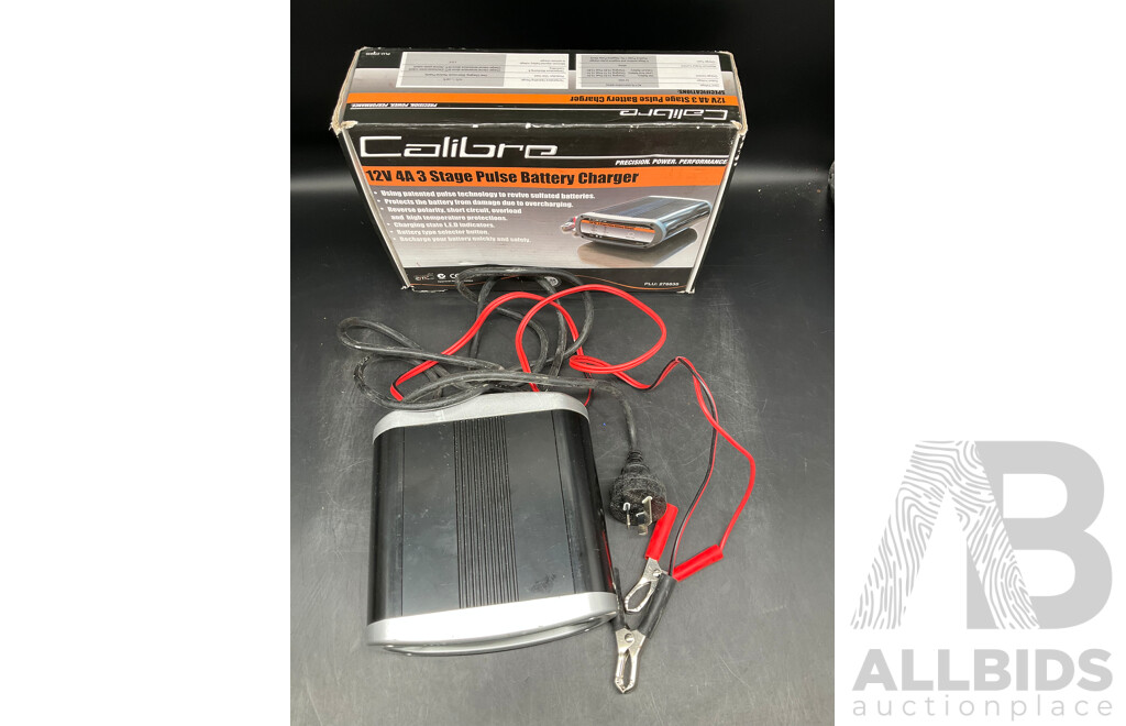 CALIBRE 12V 4A 3 Stage Pulse Battery Charger