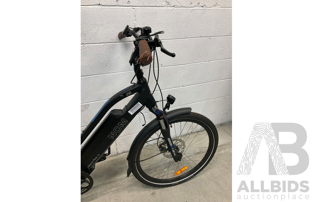 NCM Milano Black Plus Reconditionne Urban Electric Bike