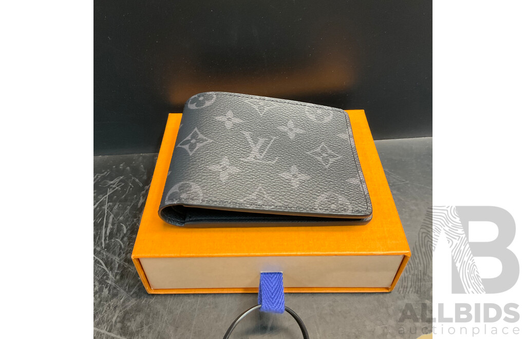 Grey Men's Wallet Branded LOUIS VUITTON