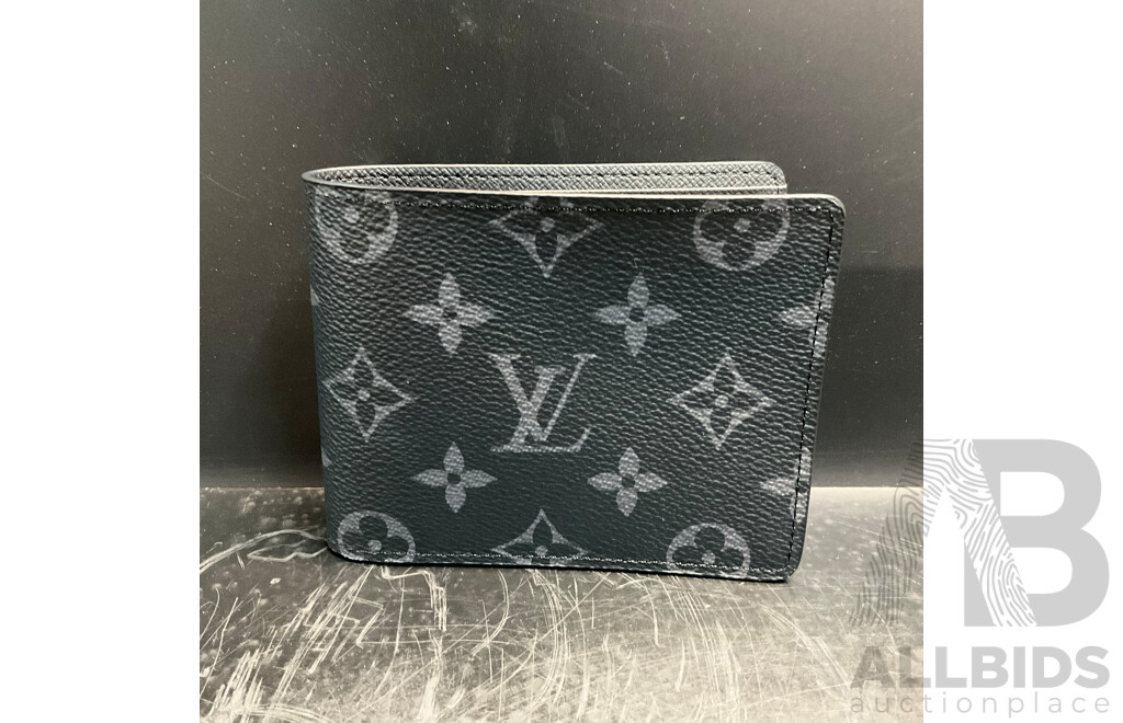 Grey Men's Wallet Branded LOUIS VUITTON