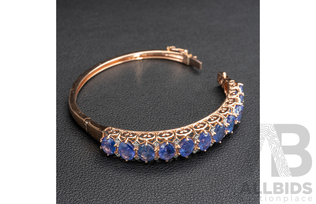 NEW - 14ct Rose Gold Tanzanite & Diamond Oval Hinged Bangle, T15.17ct/TDW0.19ct, 60mm, 22.67 Grams