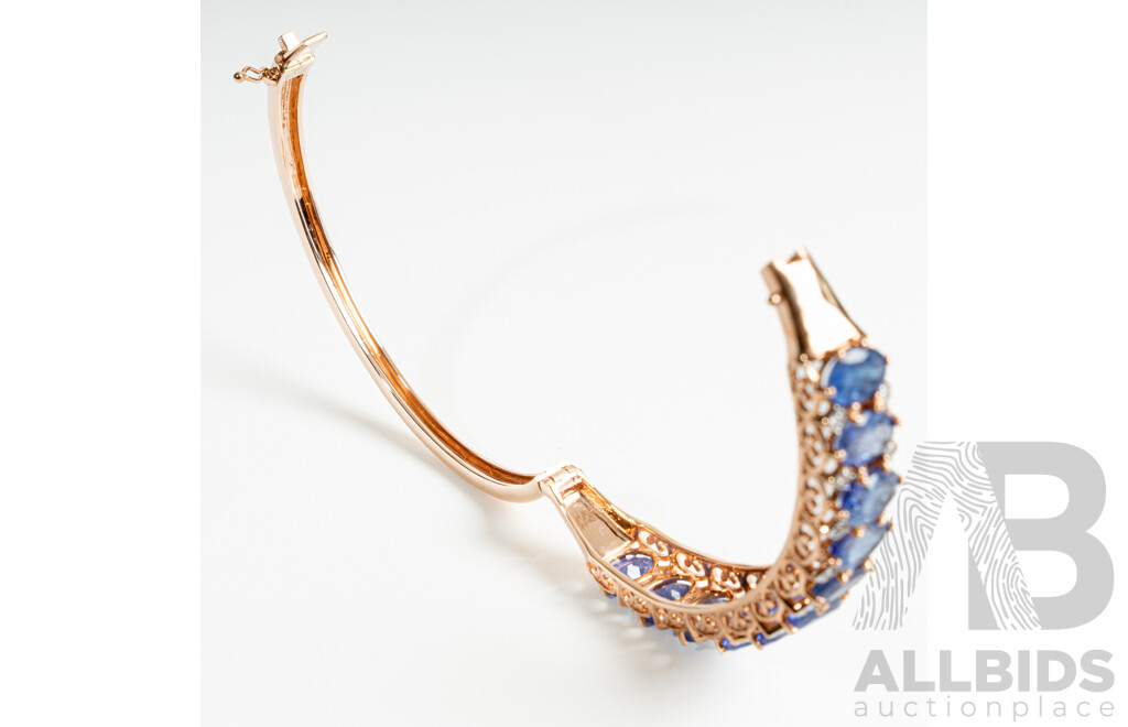 NEW - 14ct Rose Gold Tanzanite & Diamond Oval Hinged Bangle, T15.17ct/TDW0.19ct, 60mm, 22.67 Grams