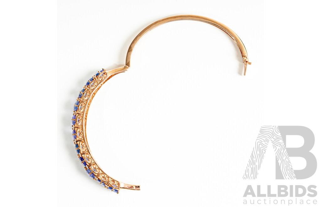 NEW - 14ct Rose Gold Tanzanite & Diamond Oval Hinged Bangle, T15.17ct/TDW0.19ct, 60mm, 22.67 Grams