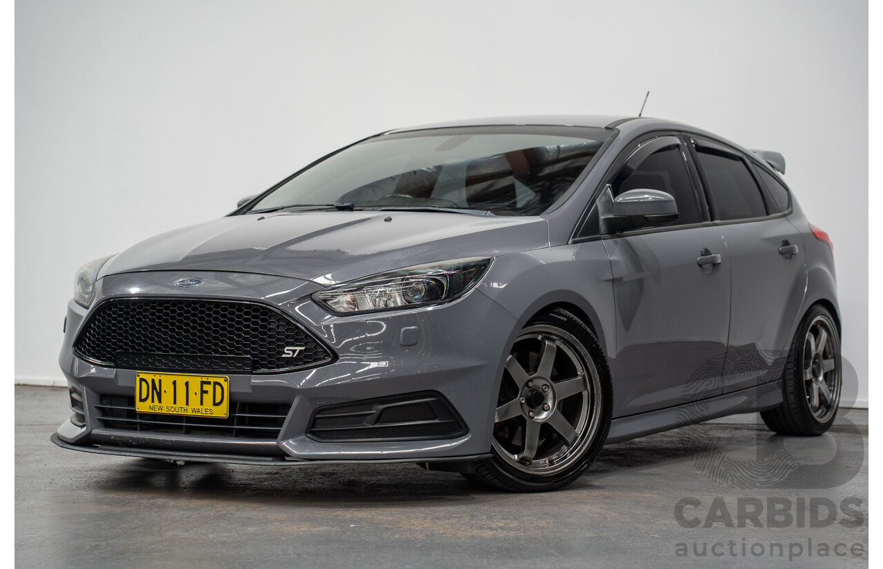 7/2015 Ford Focus ST LZ MY15 5d Hatchback Stealth Grey Turbo 2.0L