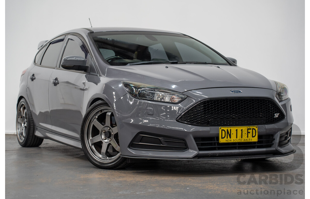 7/2015 Ford Focus ST LZ MY15 5d Hatchback Stealth Grey Turbo 2.0L