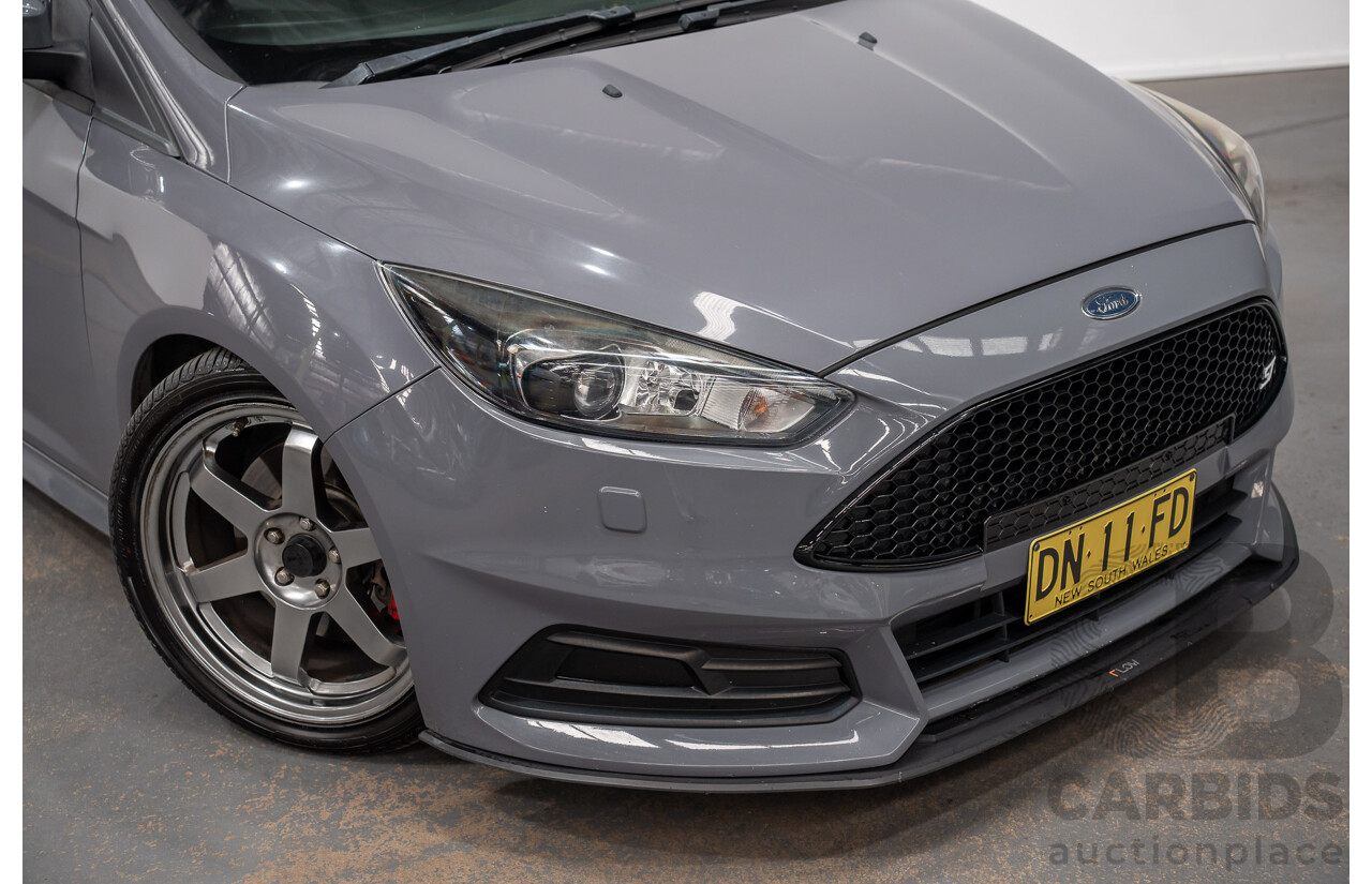 7/2015 Ford Focus ST LZ MY15 5d Hatchback Stealth Grey Turbo 2.0L