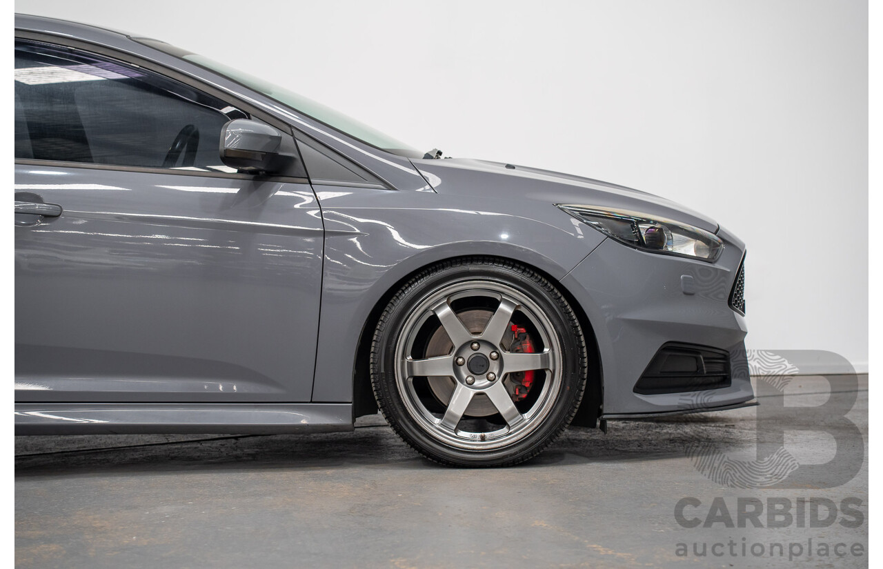 7/2015 Ford Focus ST LZ MY15 5d Hatchback Stealth Grey Turbo 2.0L