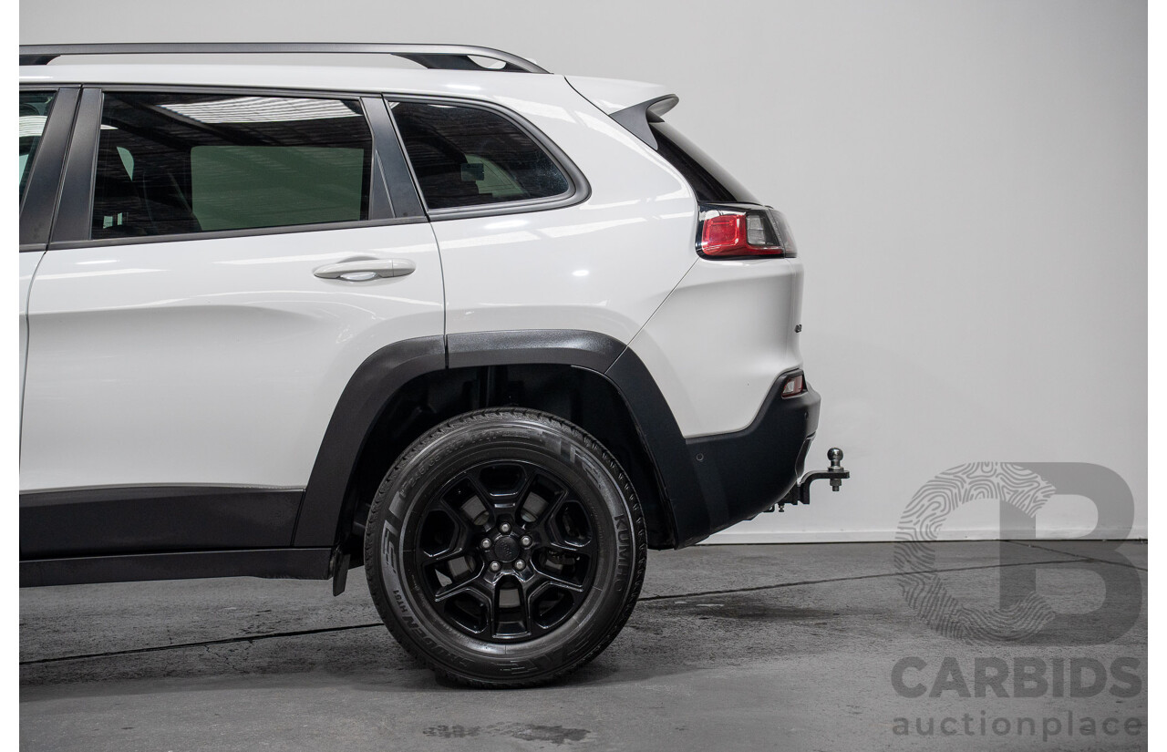 10/2018 Jeep Cherokee Trailhawk (4x4) KL MY18 4D Wagon Bright White 3.2L