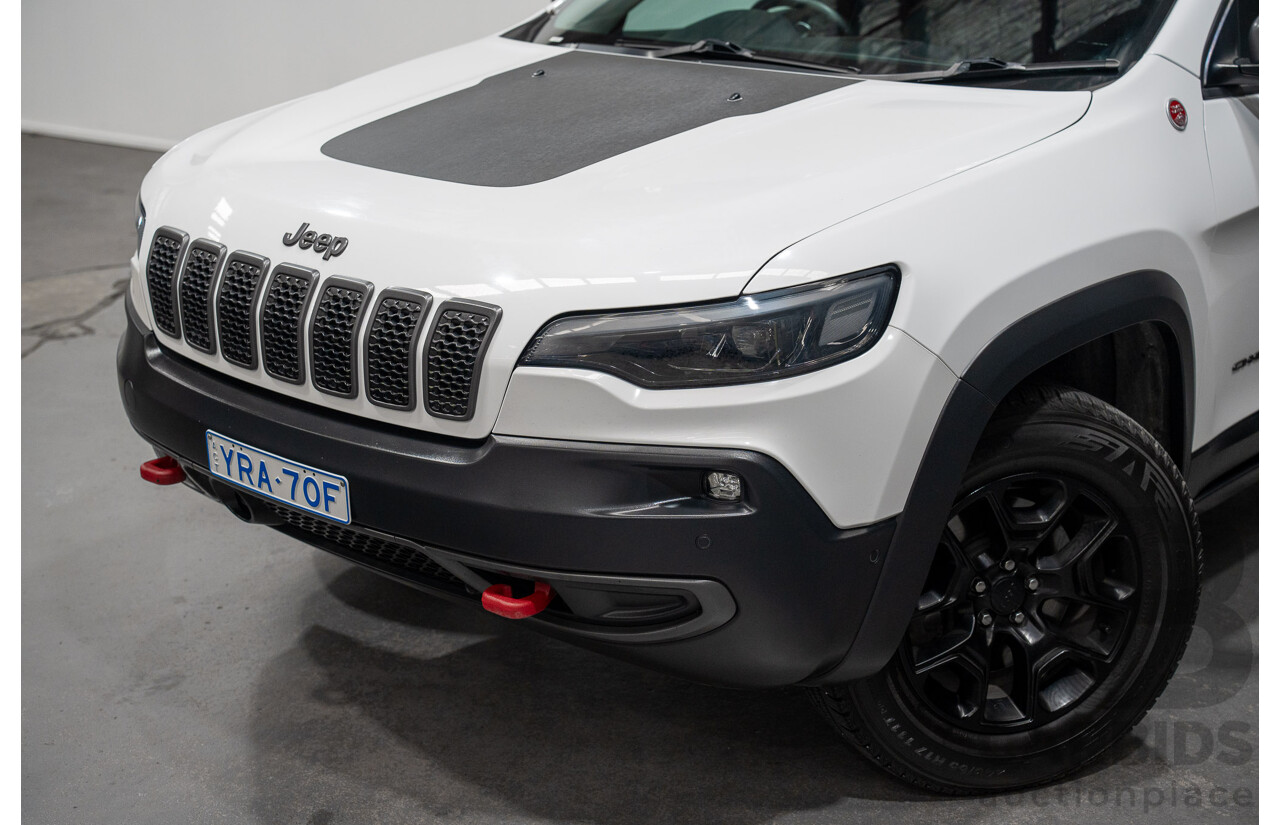 10/2018 Jeep Cherokee Trailhawk (4x4) KL MY18 4D Wagon Bright White 3.2L