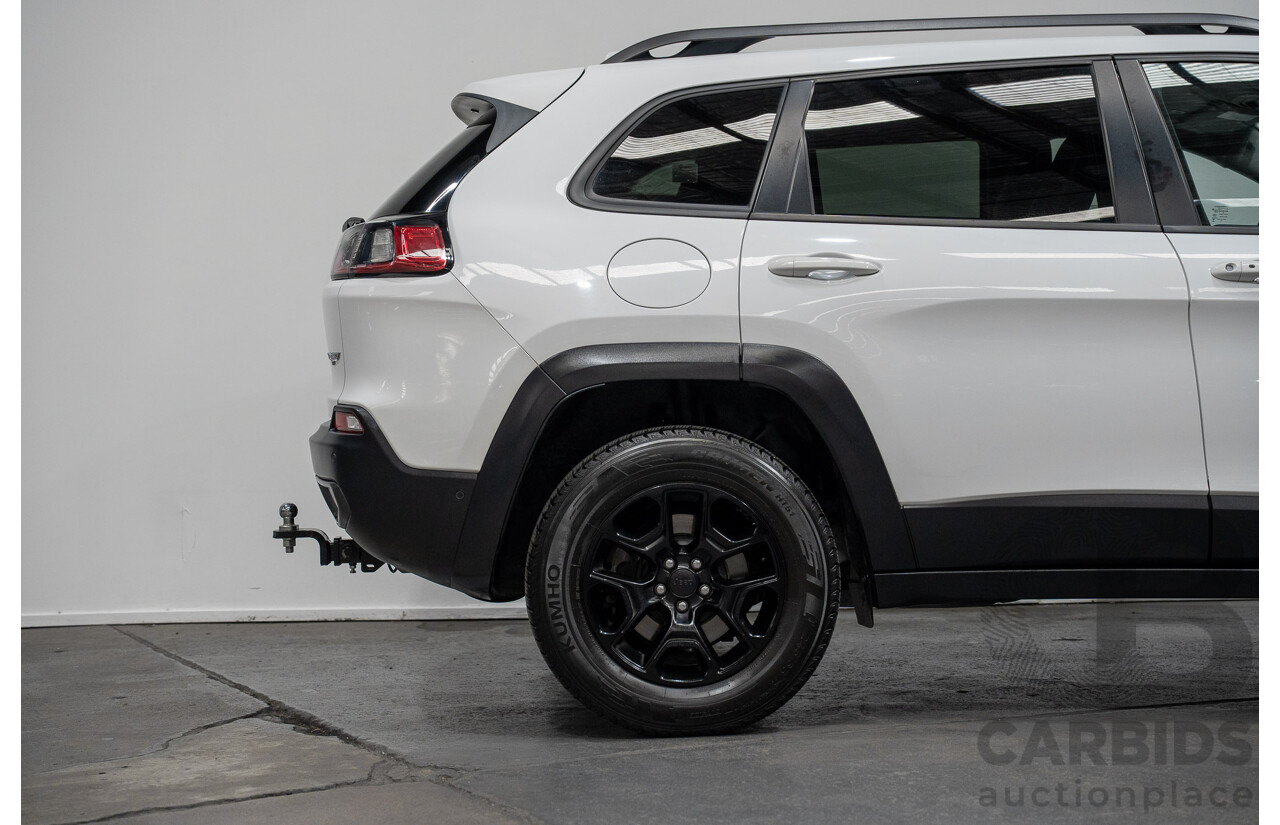 10/2018 Jeep Cherokee Trailhawk (4x4) KL MY18 4D Wagon Bright White 3.2L