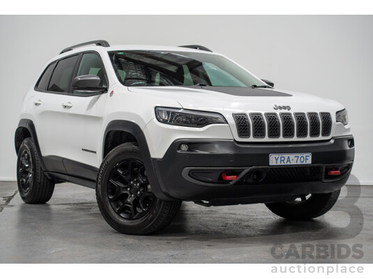 10/2018 Jeep Cherokee Trailhawk (4x4) KL MY18 4D Wagon Bright White 3.2L