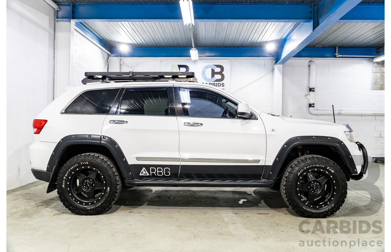 10/2012 Jeep Grand Cherokee Limited (4x4) WK MY13 4d Wagon Bright White V8 5.7L