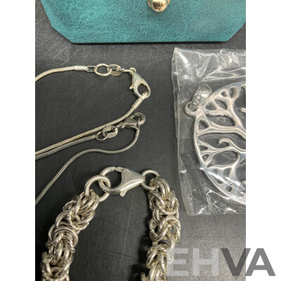 Sterling Silver Jewellery - Necklases and Earrings - Lot of 6