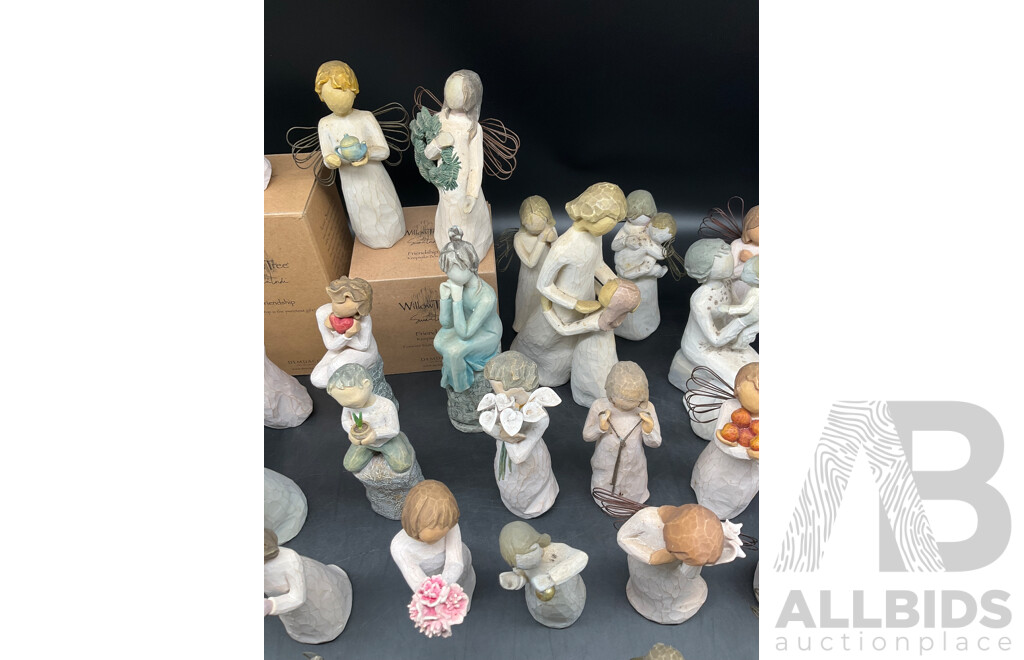 WILLOW TREE Collectable  Hand Carved Resin Figurine - Lot of 30