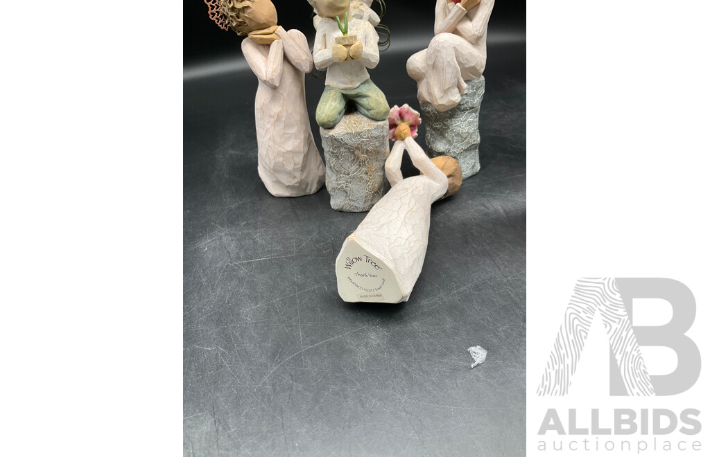 WILLOW TREE Collectable  Hand Carved Resin Figurine - Lot of 30