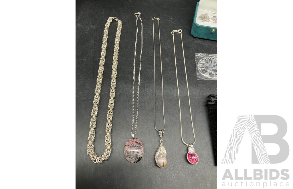 Sterling Silver Jewellery - Necklases and Earrings - Lot of 6