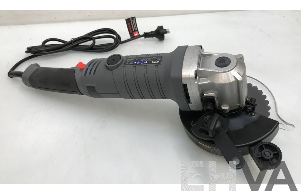 Ozito (TCS-6100) 125mm Twin Cutter with Case