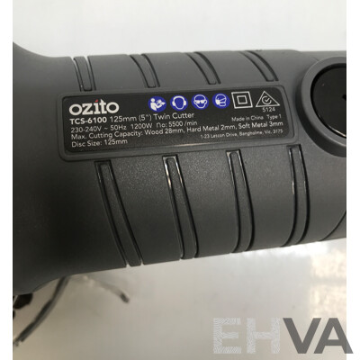 Ozito (TCS-6100) 125mm Twin Cutter with Case