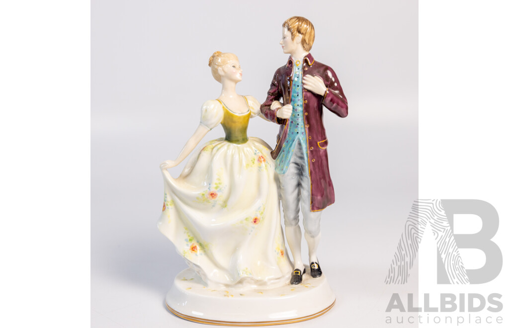 Vintage English Royal Doulton Porcelain Figure, Young Love HN 2735