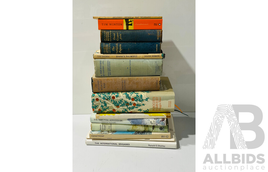 Collection Books of Mixed Genres Including Winston Churchill, Maggie Beer, Tiom Winton and More