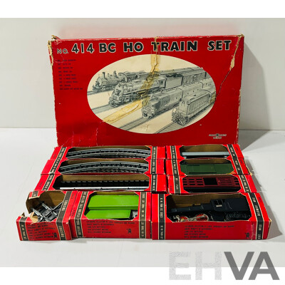Vintage Bandai Baby Pressed Steel HO Scale 414 BC Train Set in Original Box