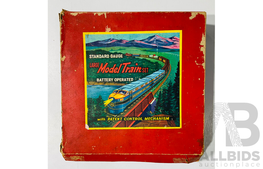 Vintage 'O' Scale Pressed Steel Train Set in Original Box, Lacking Locomotive, Made in Japan