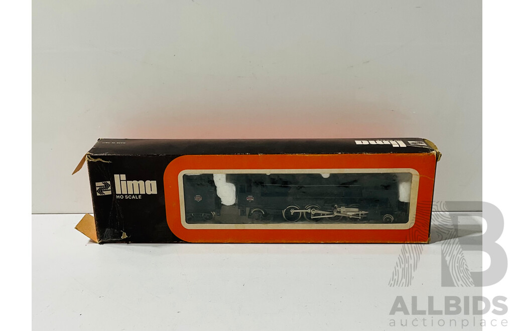 Vintage Lima HO Scale SNCF 2-8-2 Steam Locomotive and Tender with Packaging