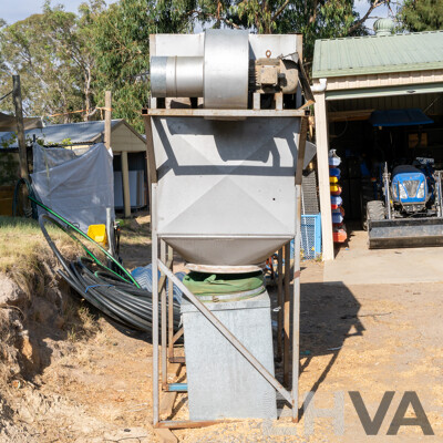 DCE Vokes Dust Extraction Unit with Ducting & Clamps to Suit