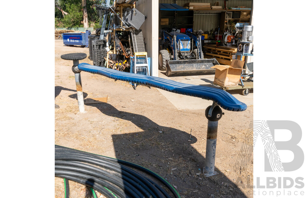 Playground Balance Zig-Zag Beam Wobble Board