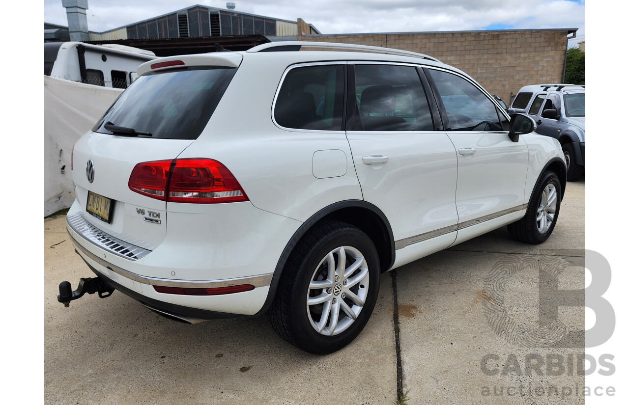10/2015 Volkswagen Touareg 150 TDI Element 7P MY16 4d Wagon White 3.0L